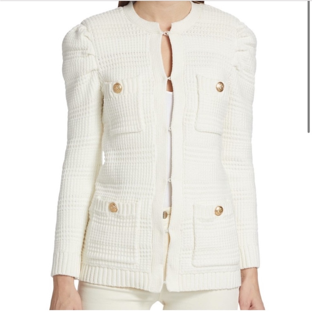 Elegant White Knit Jacket